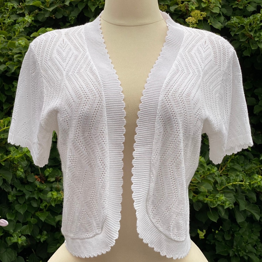Kim Rogers Coquette White Shrug Pointelle Scalloped Cropped Crochet Cardigan - L